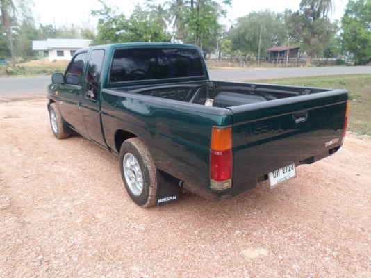 ขายกระบะนิสสันบิ๊กเอ็มแค๊ปฝาแดงจอโค้งสีเขียว ปลายปี38/1995 เครื่องแน่นสภาพพร้อมใช้งานสีเก็บมาใหม่สวยไร้ตำหนิบางๆครัชชีไม่มีผุช่วงล่างแน่นปึก ภาษีเต็ม+ทะเบียน+พร้อมชุดโอนครับสภาพพร้อมใช้งานครับแอร์เย็นจัด+ชีดีMP3+แม๊กไลเนอร์+ล้อแม๊ค+ยางดี4เส้น ...ขาย135,00