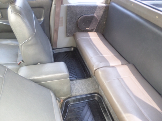 ขายกระบะนิสสันบิ๊กเอ็มแค๊ปฝาแดงจอโค้งสีเขียว ปลายปี38/1995 เครื่องแน่นสภาพพร้อมใช้งานสีเก็บมาใหม่สวยไร้ตำหนิบางๆครัชชีไม่มีผุช่วงล่างแน่นปึก ภาษีเต็ม+ทะเบียน+พร้อมชุดโอนครับสภาพพร้อมใช้งานครับแอร์เย็นจัด+ชีดีMP3+แม๊กไลเนอร์+ล้อแม๊ค+ยางดี4เส้น ...ขาย135,00