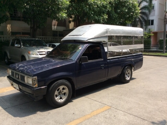 ขายนิสสัน บิ๊กเอ็มตอนเดียว ปี92 เครื่องเบนซิลเดิม Z16 เกียร์ธรรมดา ติดแก๊สLPG เพาเวอร์ เบาะหนังขาดบ้าง แอร์มีต้องเติมน้ำยา วิทยุ ตัวถังยางๆเดิมๆไม่มีชน คานหน้าเดิมเลขชัด ห้องเครื่องเดิม คัสซีดี ล้อแม็ก15" ยางดี ลอนกระบะดี หลังคาพร้อม รถขับดีเลยครับ ป