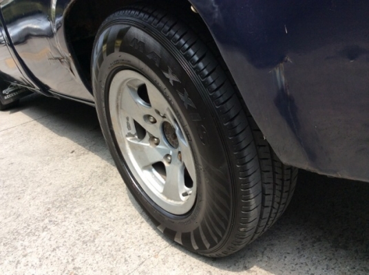 ขายนิสสัน บิ๊กเอ็มตอนเดียว ปี92 เครื่องเบนซิลเดิม Z16 เกียร์ธรรมดา ติดแก๊สLPG เพาเวอร์ เบาะหนังขาดบ้าง แอร์มีต้องเติมน้ำยา วิทยุ ตัวถังยางๆเดิมๆไม่มีชน คานหน้าเดิมเลขชัด ห้องเครื่องเดิม คัสซีดี ล้อแม็ก15" ยางดี ลอนกระบะดี หลังคาพร้อม รถขับดีเลยครับ ป