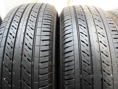 ขายยาง DUNLOP SP LT37 ปี13(1ชุด) 215-65-16 ราคา 4,500