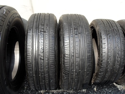 ขายยาง Nitto NT830 ปี13(1คู่) 215-60-16 ราคา 1,800