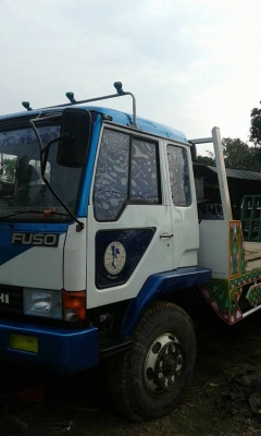 ขายสิบล้อ เทรลเลอร์ไอ้หลง MITSUBISHI FN 515 เครื่อง6D14 160แรง ขึ้นรถแบคโค120ได้ มีบันไดไฮดรอริกขึ้นรถเกี่ยวข้าว พ.เพาเวอร์ เครื่องดี คัชซีสวย ยางดี ภายในสวย สภาพพร้อมใช้งาน เอกสารพร้อมโอน จัดไฟแนนซ์ได้ เงื่อนไขง่ายๆวันเดียวรับรถ สนใจโทร 090-8588220คุณนะ