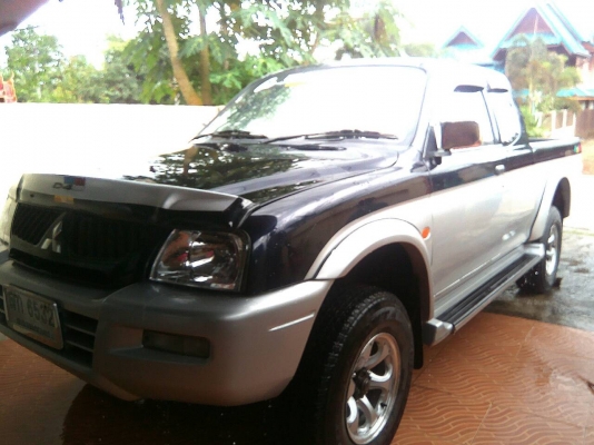 ขายหรือแลกรถเก๋ง ขายหรือแลกรถเก๋ง