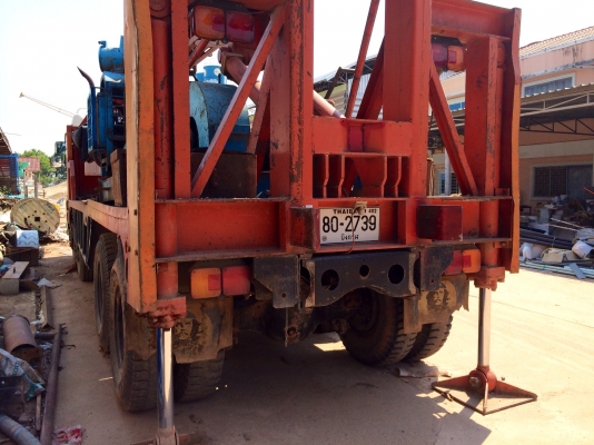 ขายด่วน.  รถตอกเสาเข็ม. สภาพดีมาก. พร้อมใช้งาน