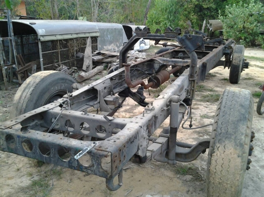 ขายครับ แชสชี HINO FF175 เรียวหัว เรียวท้าย ยาว 6 .20 ม เอกสารพร้อม ทะเบียน ม.79 แล้ว 155,000 บาท