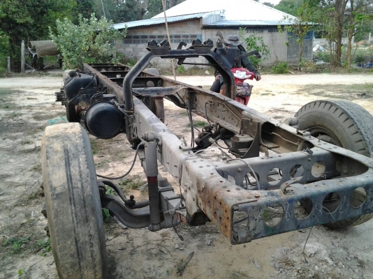 ขายครับ แชสชี HINO FF175 เรียวหัว เรียวท้าย ยาว 6 .20 ม เอกสารพร้อม ทะเบียน ม.79 แล้ว 155,000 บาท