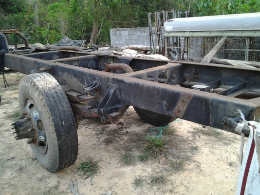 ขายครับ แชสชี HINO FF175 เรียวหัว เรียวท้าย ยาว 6 .20 ม เอกสารพร้อม ทะเบียน ม.79 แล้ว 155,000 บาท