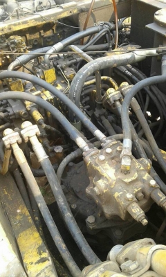 ขายแบคโคKOMATSU PC200-5 เครื่องดี เครื่องเดิม ปั้มเดิม โซ่ดี บูมอาร์มดี ไม่โหลด รบบไฮดรอริกดี สภาพพร้อมใช้งาน สนใจโทร 090-8588220คุณนะ 093-3258446คุณบิวตี้ ID:narong498 หรือ www.truck.in.th/498 หรือfb:ณรงค์ ซื้อขายรถมือสอง(เว็บไซต์ส่วนตัว) ขายแบคโคKOMATSU PC200-5 เครื่องดี เครื่องเดิม ปั้มเดิม โซ่ดี บูมอาร์มดี ไม่โหลด รบบไฮดรอริกดี สภาพพร้อมใช้งาน สนใจโทร 090-8588220คุณนะ 093-3258446คุณบิวตี้ ID:narong498 หรือ www.truck.in.th/498 หรือfb:ณรงค์ ซื้อขายรถมือสอง(เว็บไซต์ส่วนตัว)