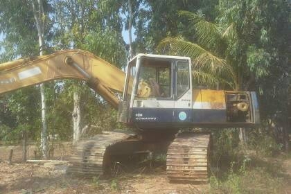 ขายแบคโคKOMATSU PC200-5 เครื่องดี เครื่องเดิม ปั้มเดิม โซ่ดี บูมอาร์มดี ไม่โหลด รบบไฮดรอริกดี สภาพพร้อมใช้งาน สนใจโทร 090-8588220คุณนะ 093-3258446คุณบิวตี้ ID:narong498 หรือ www.truck.in.th/498 หรือfb:ณรงค์ ซื้อขายรถมือสอง(เว็บไซต์ส่วนตัว) ขายแบคโคKOMATSU PC200-5 เครื่องดี เครื่องเดิม ปั้มเดิม โซ่ดี บูมอาร์มดี ไม่โหลด รบบไฮดรอริกดี สภาพพร้อมใช้งาน สนใจโทร 090-8588220คุณนะ 093-3258446คุณบิวตี้ ID:narong498 หรือ www.truck.in.th/498 หรือfb:ณรงค์ ซื้อขายรถมือสอง(เว็บไซต์ส่วนตัว)