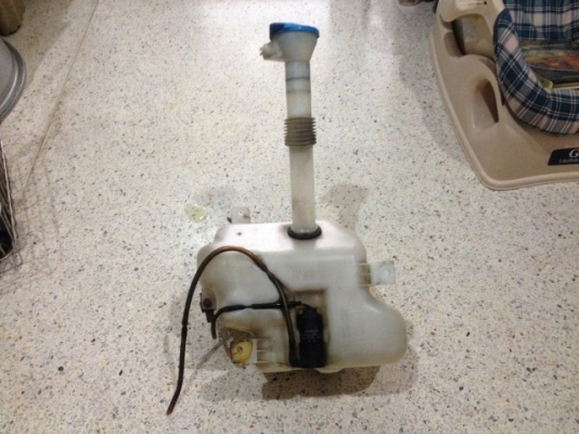 กระปุกฉีดน้ำฝนเเอคคอร์94 97ของเก่าญี่ปุ่นสภาพดี