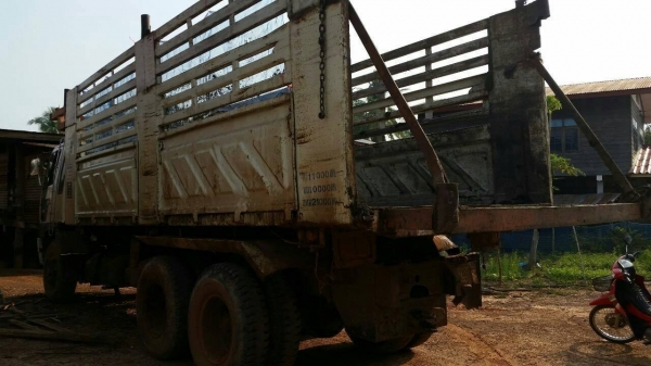 ขาย10ล้อ2เพลา ดั้มHINO FM3M เครื่อง245แรง พ.เพาเวอร์ เบรกทิฟฟี่ กระบะดั้มสามมิตร มีระบบลำโพงลากพ่วง เครื่องดี คัชซีสวย ยางดี ภายในสวย แอร์เย็น สภาพพร้อมใช้งาน เอกสารพร้อมโอน จัดไฟแนนซ์ได้ เงื่อนไขง่ายๆวันเดียวรับรถ สนใจโทร 090-8588220คุณนะ 093-3258446คุณบ