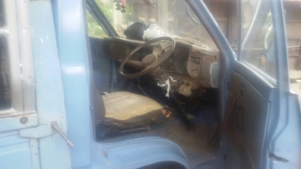 ขาย6ล้อ ISUZU KS 110แรง Fหน้า-หลัง ยางดี เครื่องดี แคชซีสวย สภาพพร้อมใช้งาน เอกสารพร้อมโอน สนใจโทร 090-8588220คุณนะ 093-3258446คุณบิวตี้ ID:narong498 หรือ www.truck.in.th/498 หรือfb:ณรงค์ ซื้อขายรถมือสอง (เว็บไซต์ส่วนตัว)