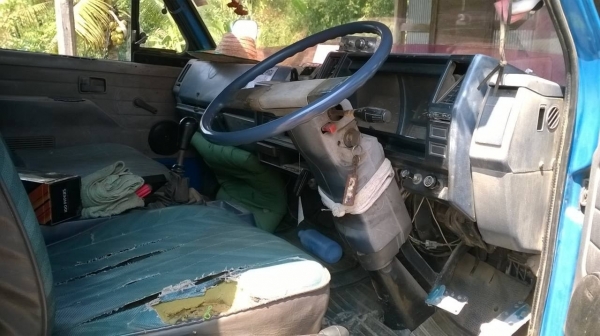 ฝากขาย 6 ล้อดั้ม NPR 115 ห้างแท้ปี 37 คัสซีสวยจัดตลอดเส้น เครื่องแน่น 4BD1 115 แรงม้า F หน้า-หลัง ทะเบียนพร้อม จัดไฟแนนซ์ได้ครับ