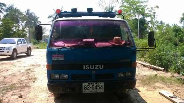 ฝากขาย 6 ล้อดั้ม NPR 115 ห้างแท้ปี 37 คัสซีสวยจัดตลอดเส้น เครื่องแน่น 4BD1 115 แรงม้า F หน้า-หลัง ทะเบียนพร้อม จัดไฟแนนซ์ได้ครับ