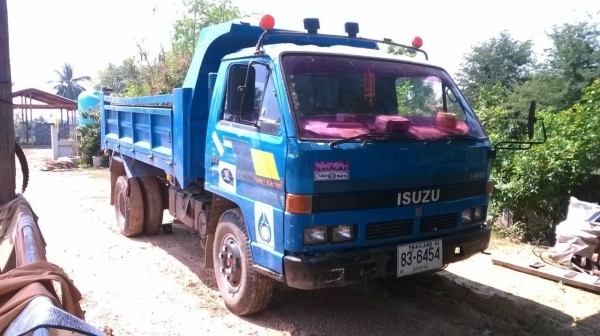 ฝากขาย 6 ล้อดั้ม NPR 115 ห้างแท้ปี 37 คัสซีสวยจัดตลอดเส้น เครื่องแน่น 4BD1 115 แรงม้า F หน้า-หลัง ทะเบียนพร้อม จัดไฟแนนซ์ได้ครับ