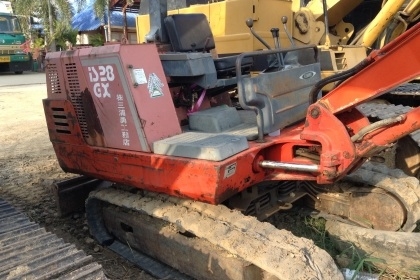 ขายรถแมคโครIHI 28 ราคา220,000 ราคาต่อรองได้