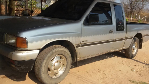 ขายรถกระบะISUZU TFR ปี36 เครื่องดี ช่วงล่างดี ภายในสวย สภาพพร้อมใช้งาน เอกสารพร้อมโอน สนใจโทร 090-8588220คุณนะ 093-3258446คุณบิวตี้ ID:narong498 หรือ www.truck.in.th/498 หรือfb:ณรงค์ ซื้อขายรถมือสอง(เว็บไซต์ส่วนตัว)