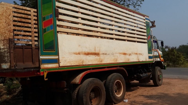 ขาย10ล้อ2เพลาดัมพ์ HINO 220 FM226เพลาZM สโลว์กลาง พ.เพาเวอร์ เบรคทิ๊ฟฟี่ มีลำโพงลากลูก สภาพพร้อมใช้งาน เอกสารเล่มทะเบียนพร้อมโอน