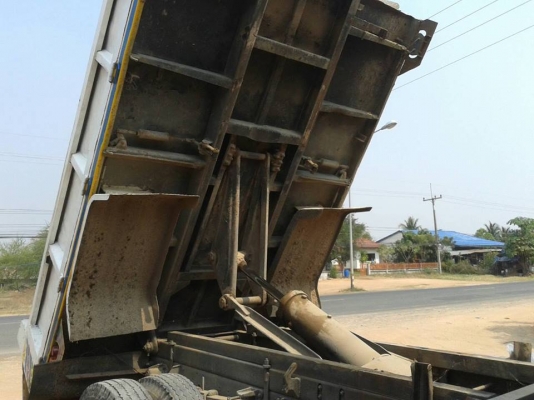 ขายดัมพ์6ล้อ ยาง 900R20 แชชซีสวยเครื่องดี สภาพพร้อมใช้งาน พ.เพาเวอร์ แชชซีสวย สภาพพร้อมวิ่งใช้งาน