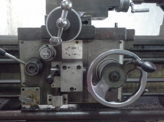 เครื่องกลึง 8 ฟุต HOWHA MODEL :GY 500Gx1500 เกียร์บล็อค 4 เพลา เด้งตัด มีเบรค กลึงเกลียวนิ้วและมิลไม่ต้องเปลี่ยนเฟือง พร้อมใช้งาน