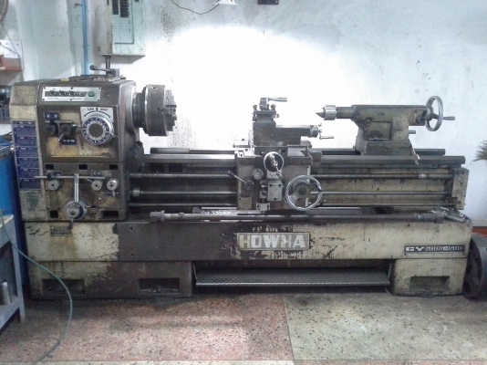 เครื่องกลึง 8 ฟุต HOWHA MODEL :GY 500Gx1500 เกียร์บล็อค 4 เพลา เด้งตัด มีเบรค กลึงเกลียวนิ้วและมิลไม่ต้องเปลี่ยนเฟือง พร้อมใช้งาน