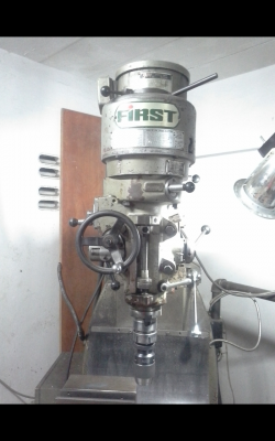 เครื่องมิลลิ่ง M4 ยี่ห้อ FIRST มีลิเนียร์ พร้อมออโต้ หน้าแท่น 1300 mm. เครื่องมิลลิ่ง M4 ยี่ห้อ FIRST มีลิเนียร์ พร้อมออโต้ หน้าแท่น 1300 mm.