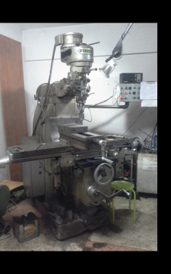 เครื่องมิลลิ่ง M4 ยี่ห้อ FIRST มีลิเนียร์ พร้อมออโต้ หน้าแท่น 1300 mm. เครื่องมิลลิ่ง M4 ยี่ห้อ FIRST มีลิเนียร์ พร้อมออโต้ หน้าแท่น 1300 mm.