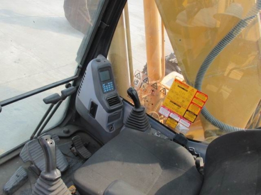 ขาย รถแบคโฮ รถขุด komatsu pc210 - 7 ใช้งานมาน้อย เพียง 5,261 ชั่วโม