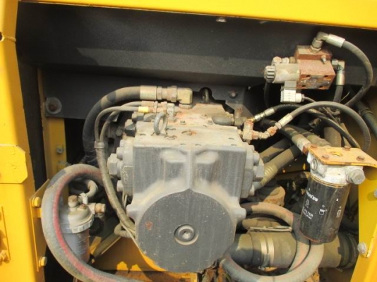 ขาย รถแบคโฮ รถขุด komatsu pc210 - 7 ใช้งานมาน้อย เพียง 5,261 ชั่วโม ขาย รถแบคโฮ รถขุด komatsu pc210 - 7 ใช้งานมาน้อย เพียง 5,261 ชั่วโม