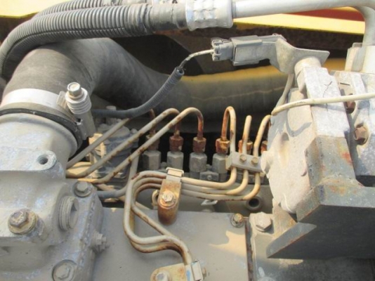 ขาย รถแบคโฮ รถขุด komatsu pc210 - 7 ใช้งานมาน้อย เพียง 5,261 ชั่วโม ขาย รถแบคโฮ รถขุด komatsu pc210 - 7 ใช้งานมาน้อย เพียง 5,261 ชั่วโม