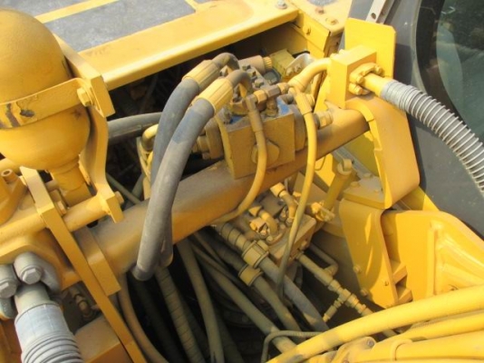 ขาย รถแบคโฮ รถขุด komatsu pc210 - 7 ใช้งานมาน้อย เพียง 5,261 ชั่วโม ขาย รถแบคโฮ รถขุด komatsu pc210 - 7 ใช้งานมาน้อย เพียง 5,261 ชั่วโม