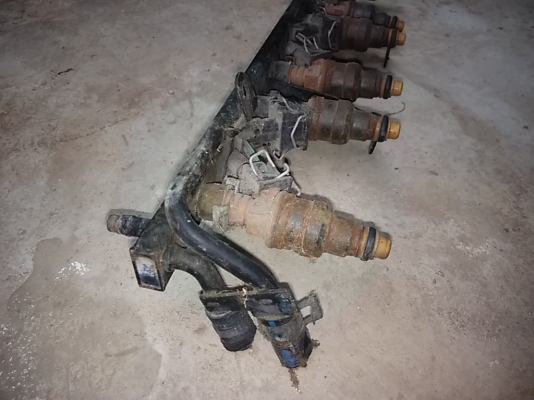 รางหัวฉีด PASS VR6 ขายต่อคครับ ยกเลิกจอง