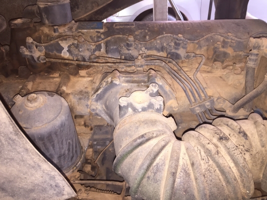 รถบรรทุกน้ำ6ล้อ160แรง พร้อมใช้...เล่มพร้อม ภาษีไม่ขาด เล่มถูกต้องโอนไดัเลยเครืีองสวยแห้งคัสซีสวย ถังสวย...