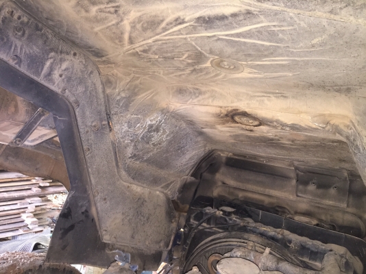 รถบรรทุกน้ำ6ล้อ160แรง พร้อมใช้...เล่มพร้อม ภาษีไม่ขาด เล่มถูกต้องโอนไดัเลยเครืีองสวยแห้งคัสซีสวย ถังสวย...