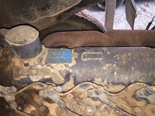 รถบรรทุกน้ำ6ล้อ160แรง พร้อมใช้...เล่มพร้อม ภาษีไม่ขาด เล่มถูกต้องโอนไดัเลยเครืีองสวยแห้งคัสซีสวย ถังสวย...