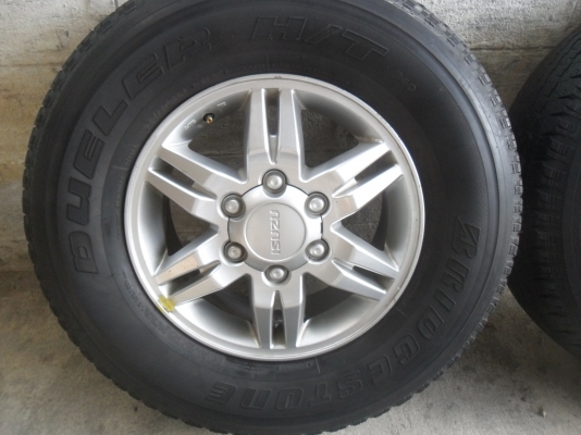 ล้อแม็ก 16นิ้ว 6รู อีซูสุ พร้อมยาง สวยๆ 4 ล้อ ราคา 7700 บาท ล้อแม็ก 16นิ้ว 6รู อีซูสุ พร้อมยาง สวยๆ 4 ล้อ ราคา 7700 บาท