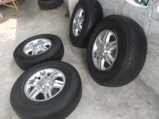 ล้อแม็ก 16นิ้ว 6รู อีซูสุ พร้อมยาง สวยๆ 4 ล้อ ราคา 7700 บาท ล้อแม็ก 16นิ้ว 6รู อีซูสุ พร้อมยาง สวยๆ 4 ล้อ ราคา 7700 บาท