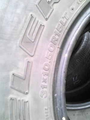 31X10.50R15 BRIDGESTONE DUELER H/T  มี 2 เส้น TEL.081-427-3941