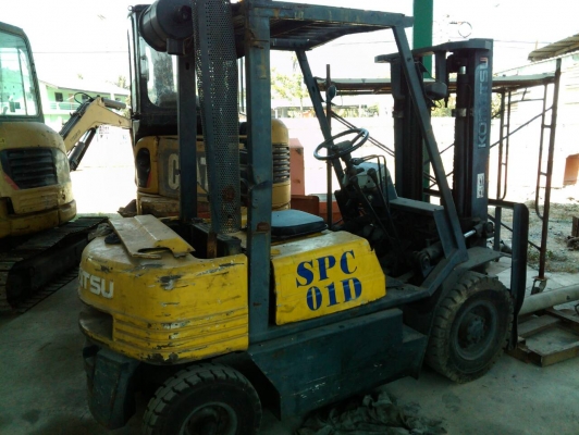 รถยกโฟร์คลิฟท์