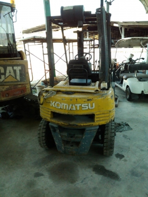 รถยกโฟร์คลิฟท์