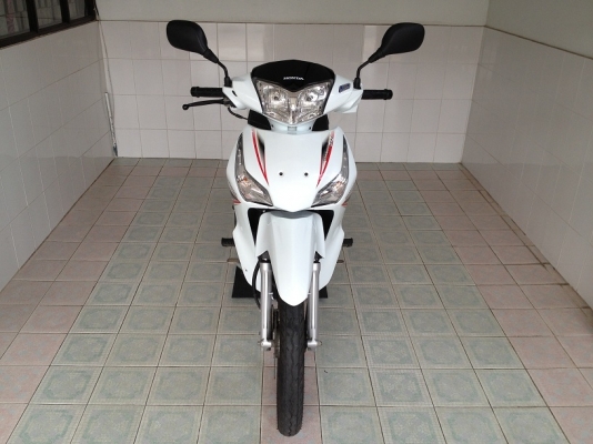 Wave125i รถบ้าน ใช้น้อย วิ่ง8000 ปี57 (ของแถม 4 รายการ) Wave125i รถบ้าน ใช้น้อย วิ่ง8000 ปี57 (ของแถม 4 รายการ)