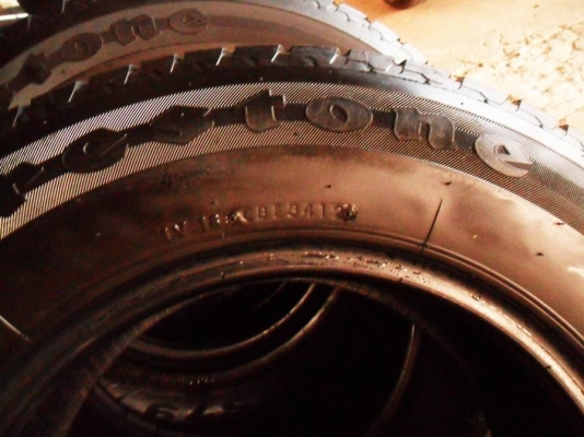 ยางกระบะขอบ15 ไฟร์สโตน215-70-R15ลงพื้นปี13(4เส้น2,400บ) ยางกระบะขอบ15 ไฟร์สโตน215-70-R15ลงพื้นปี13(4เส้น2,400บ)