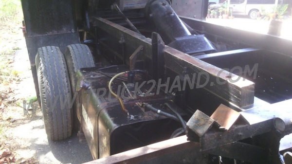 ISUZU NKR 55EU5 กระบะดั้ม  88เเรงม้า   กระบะดั้ม 3 คิว