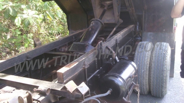 ISUZU NKR 55EU5 กระบะดั้ม  88เเรงม้า   กระบะดั้ม 3 คิว