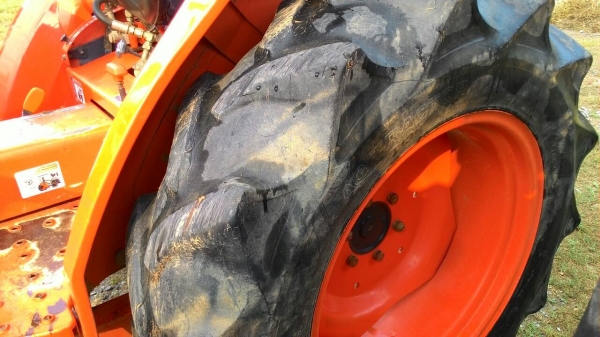 ขายรถไถ KUBOTA L3408  สภาพดีเดิมๆ พร้อมดันหน้า