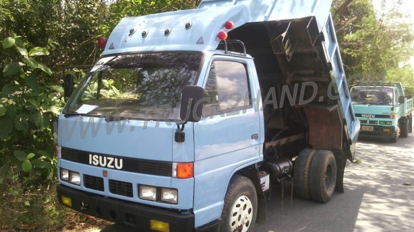 ISUZU NKR 55EUS 88 แรงม้า กระบะดั้ม แชชซีสวยตลอดเส้น หัวเก๋งเก็บใหม่