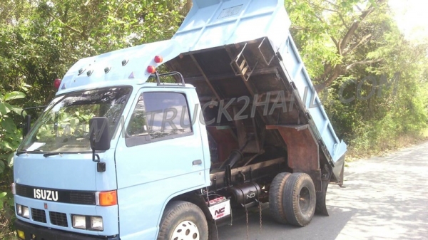 ISUZU NKR 55EUS 88 แรงม้า กระบะดั้ม แชชซีสวยตลอดเส้น หัวเก๋งเก็บใหม่
