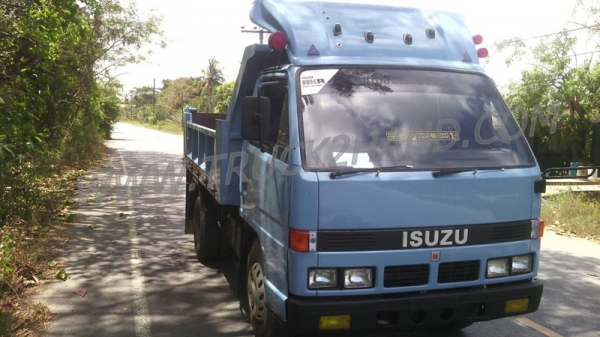 ISUZU NKR 55EUS 88 แรงม้า กระบะดั้ม แชชซีสวยตลอดเส้น หัวเก๋งเก็บใหม่