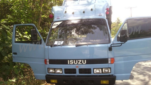 ISUZU NKR 55EUS 88 แรงม้า กระบะดั้ม แชชซีสวยตลอดเส้น หัวเก๋งเก็บใหม่